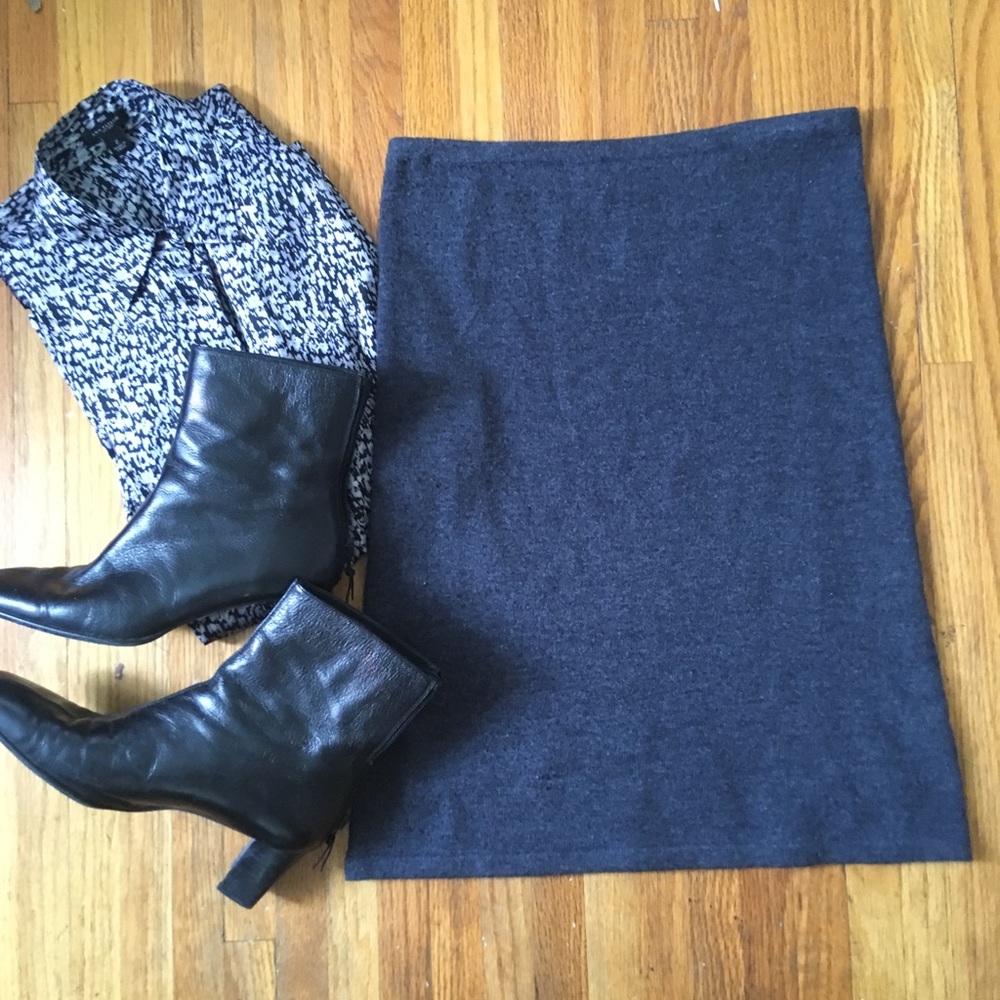 CAbi #626 “the TUBE” can be a skirt or a dress!